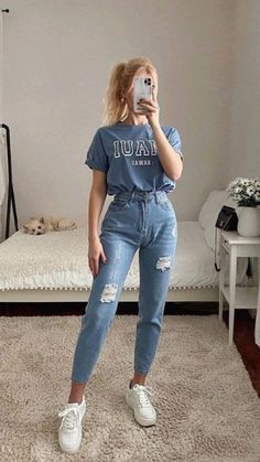 Modest Casual, Modest Casual Outfits, Teenage Outfits, Casual Outfit Ideas, Model Pose, Fall Outfit Ideas, Cute Comfy Outfits