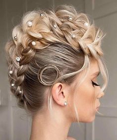 Dramatic Updo Hairstyles, Skills Usa Cosmetology Updo, Crazy Updos, Pin Up Wedding Hair, Flower In Hair, Long Hair Updo, Peinados Fáciles Para Cabello Corto, Penteado Cabelo Curto, Fancy Hairstyles