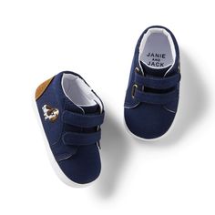 Adorable Baby Sneakers New Without Tags Size 3-6 Months Embroidered With Puppy Velcro Closure Straps Smoke Free Home Ready To Ship! 6 Month Baby, Baby Walker, Janie And Jack, Baby Sneakers, Baby Puppies, 6 Months, Baby Month By Month, Kids Shoes, Kids Shop