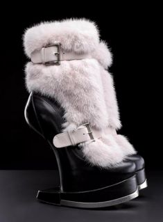 Pink Alternative Fashion, Mcqueen Boots, Alexander Mcqueen Boots, Best Winter Outfits, Alexander Mcqueen Clothing, Black Thigh High, Shoes Heels Classy, Boots Uk, High Shoes