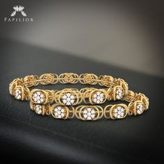 Wedding Jwellary, Pacheli Bangle, Bangles Ideas, The Concubine, Beautiful Bangles, Bridal Diamond Necklace