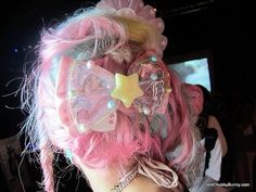 pic isnt mine! Ribbons Hair, Blog Newsletter, Release Party, Pastel Grunge, Dye My Hair, J Fashion, Soft Grunge, The Lady, Harajuku Fashion