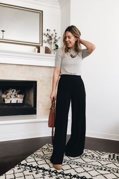 Black Wide Leg Pants Outfit, Wide Pants Outfit, Work Outfits Frauen, Legs Outfit, Wide Legged Pants, Wide Leg Pants Outfit, Style Wide Leg Pants