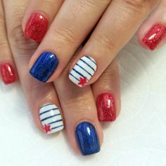 Labor Day Nails, Patriotic Nails Design, Easy Nail Designs, Pretty Fingers, Patriotic Nails, 4th Of July Nails, July Nails, Nail Salons, Dipped Nails