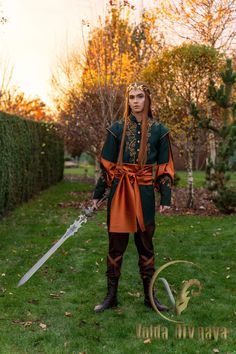 noble elf renaissance clothing men - Google Search Elf Outfit, Geek Wedding, Elf Clothes, Elf Costume, Wedding Costumes, Fantasy Costumes, Clothing Men, Kids Costumes, Elf