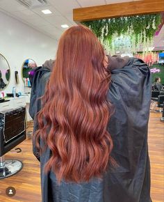 Cold Red Hair, Hair Dye Shades, Body Wave Hair Extensions, Gorgeous Hair Color, Copper Brown, Brown Blonde Hair