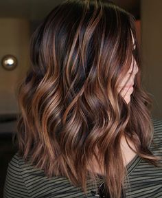 Root Beer Hair, Brown Lob, Beer For Hair, Caramel Brown Hair, Brunette Ombre, Rambut Brunette, Brown Hair Balayage, Brown Balayage, Copper Brown