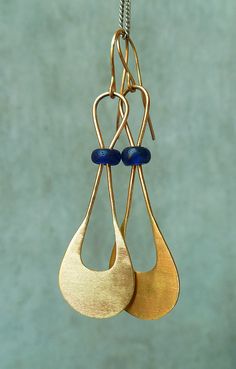 Sukienki Maksi, Punk Earrings, Ancient Roman Glass, Discount Jewelry, Ancient Jewelry, Gold Earrings Dangle, Bijoux Diy, Blue Earrings