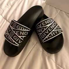 Givenchy Black Leather Webbing Logo Flat Slide Sandals Size 39 (8) Luxury Black Slides For The Beach, Luxury Black Slides For Beach, Luxury Black Beach Slides, Designer Black Sandals With Logo Strap, Designer Black Slides For Beach, Black Sandals With Logo Strap For Summer, Casual Black Sandals With Logo Strap, Givenchy Shoes, Closet Organizer