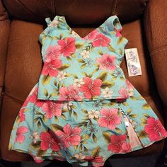 Brand New Aqua Couture Aqua And Pink Floral Tankini. Both Pieces Are New With Tag And Original Cost Of This Swimsuit Was Over $95. Size 10 Non-Smoking Home Floral Tankini, Teal And Pink, Pink Floral, Tankini, Pink Blue, Size 10, Couture, Floral, Pink