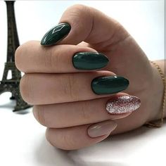 21 Diseños de uñas para que te pidan matrimonio Oval Nails Designs, Green Nail Designs, Almond Shape Nails, Nails Inspo, Nail Arts, Nail Polishes, Perfect Nails, Green Nails