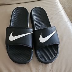 Worn 1 Time Look Brand New! Nike Black Low-top Sandals, Comfortable Black Low-top Sandals, Black Open Toe Sporty Sneakers, Black Casual Low-top Slides, Casual Black Low-top Slides, Nike Slides, Shoes Nike, Nike Black, Men's Nike