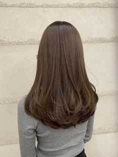 Haircut Inspo Mid Length, Long Layers Medium Hair, One Length Hair, Brunette Hair Cuts, Layered Haircuts Shoulder Length, Pin Straight Hair, Medium Long Haircuts, Easy Hairstyles For Thick Hair