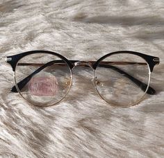 Aesthetic Eyeglasses, Eye Glasses Aesthetic, Specs Frames Women, Glasses Inspo