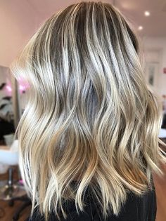 Hair Colors To Try, Golden Blonde Hair Color, Sandy Blonde Hair, Ice Blonde Hair, Hair Styles Color, Blonde Hair Colors, Honey Blonde Hair Color, Strawberry Blonde Hair Color