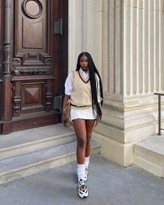 Preppy Black Women Aesthetic, Star Force, Woman Aesthetic, Black Core, Preppy Girl, Black Femininity, Estilo Preppy, Paris Outfits, Aesthetic Black