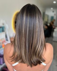 Brown Hair Half Head Highlights, Brown Hair With Half Head Highlights, Brunette Half Head Highlights, Brown Hair With Partial Highlights, Half A Head Of Foils, Half Head Foils Brunette, Partial Foil Highlights Brunette, Half Head Foils, Partial Highlights For Brunettes