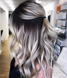 Unique Blonde Hair, Blond Cenușiu, Dark Blonde Balayage, Shadow Roots, Blonde Hair Colors, Ombré Hair, Ombre Hair Color