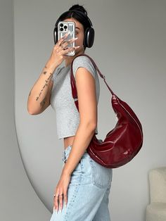 Faux leather shoulder bag Adjustable shoulder strap, gold-toned hardware, zip fastening Purse Aesthetic Vintage, Red Cross Body Bag, Medium Shoulder Bag, Red Hobo Bag, Burgundy Leather Bag, Burgundy Handbag Outfit, Dark Red Bag Outfit, Burgundy Shoulder Bag, Small Everyday Bag