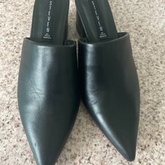 Black Leather Pointed Heels Size 8.5 M Never Worn Pointed Heels, Shoes Color, Shoes Shoes, Steve Madden Shoes, Shoes Women Heels, Steve Madden, Shoes Heels, Black Leather, Women Shoes