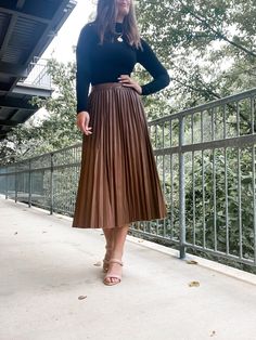 - coffee leather pleated skirt with zip closure - 55% viscose, 45% PU - true to size, model is wearing a small Skirt Pleated Outfits, Work Skirts Professional, Business Professional Skirt, Brown Pleated Skirt Outfit, Long Pleated Skirt Outfit, Pleated Maxi Skirt Outfit, Shirt And Skirt Outfit, Pleated Skirt Outfit Ideas, Khaki Pleated Skirt