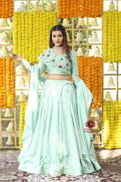 Haldi Ceremony Outfit, Designer Dresses Elegant, Haldi Outfits, Choli Dress, Latest Bridal Lehenga, Fashion Show Dresses, Lehenga Designs Simple, Anarkali Dress Pattern, Global Dress