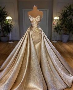 Pretty Prom Dress, Prom Dress Ball Gown, Dress Ball Gown, Ball Gowns Evening, Pretty Prom Dresses, Classy Wedding, Ball Gowns Prom, Gala Dresses, Prom Dresses Ball Gown