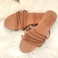 Madewell Women's Kathryn Espadrille Strappy Slide Sandal, Braided Leather, Color Nude/Tan, Size 7.5. Beachy, Boho, Comfortable. New Without Tag Or Box, Never Worn. Slight Marking On Foot-Bed From Sales Sticker. Leather Footbed Lace-up Sandals For Beach, Leather Lace-up Sandals With Woven Sole For Beach, Leather Closed Toe Lace-up Sandals For Vacation, Leather Lace-up Sandals With Round Toe For Vacation, Spring Leather Lace-up Sandals With Woven Sole, Flat Leather Sandals With Braided Straps, Flat Heel Leather Lace-up Sandals For Beach, Leather Strappy Sandals With Woven Sole, Summer Leather Sandals With Braided Straps