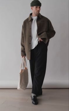 Minimalist Streetwear Men, Daniel Simmons Outfit, Minimal Outfit Men, Minimalist Menswear, Europe Fall Outfits, Minimalist Streetwear, Minimalist Fashion Men