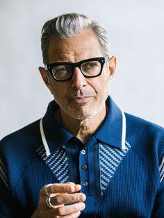 Jeff Goldblum Style, Stylish Glasses For Men, Mens Eye Glasses, Older Mens Hairstyles, Mens Glasses Fashion, Men's Glasses, Jeff Goldblum, Hairstyles With Glasses, Mens Glasses Frames