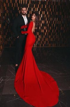 Red Evening Gown, Make Your Own Dress, Long Sleeve Prom, Red Evening Dress, Long Prom Dresses, Vestidos Prom, Elegantes Outfit, Prom Dresses With Sleeves, Prom Dresses Long With Sleeves