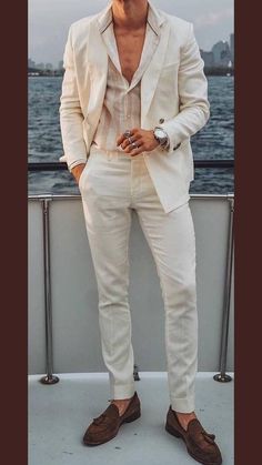 Stylish Men Outfits Modern Gentleman, Charismatic Man, Office Old Money, Linen Suits For Men, Dapper Fashion, Old Money Fashion, Gentleman Lifestyle, Suits Style