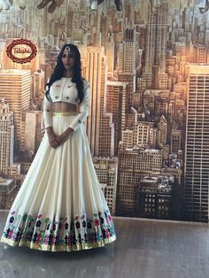 Designer Bridal Lehenga Choli, Choli Dress, Simple Lehenga, Navratri Chaniya Choli, Lehenga Blouse Designs, Designer Bridal Lehenga, Indian Party Wear, Indian Saree Blouse