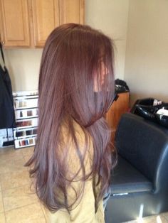 Aesthetic Natural Hair Colors, Hair Dye On Wavy Hair, Haircut And Dye Ideas, Brownish Red Hair, Hair Color Brown Chestnut, Chestnut Brown Hair, Long Brown Hair, Haircuts For Long Hair, Long Straight Hair