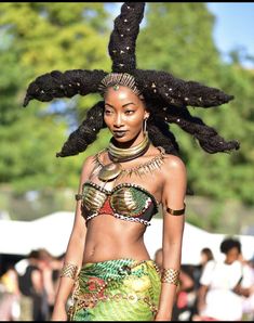 AFROPUNK 2019 Beautifully captured by photographer @ foxfire1 via Instagram Afro Punk Outfits, Brooklyn Newyork, Afro Punk Fashion, Paper Dolls Clothing, Afro Punk, Punk Jewelry, Shooting Photo, African Culture