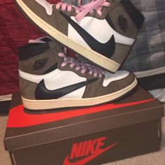 I Have A Pair Of Travis Scott 1 For Sale. Only Worn 1 Time. Size 8.5 Comes With The Original Box And 5 Extra Pair Of Different Colored Laces. Travis Scott Jordan 1 Outfit, Travis Shoes, Travis Scott Jordans, Travis Scott Mocha Low, Air Jordans Travis Scott, Travis Scotts Shoe, Nike Shoes Travis Scott, Jordan Shoes Travis Scott, Nike Air Trainer 1 Travis Scott