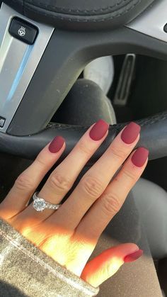 Matte Fall Nails, Nail Colors For Pale Skin, Dip Nail Colors, Engagement Nails, Simple Fall Nails, Maroon Nails, Fall Gel Nails, Cute Nails For Fall, Dip Nails