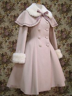 Pretty & Classic Coat वेस्टर्न ड्रेस, Old Fashion Dresses, Kawaii Fashion Outfits, Retro Mode, Kawaii Clothes, Lolita Dress, Lolita Fashion, Cute Fashion, Pretty Dresses