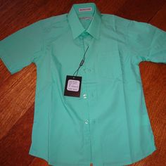 Boys Size 5 Gioberti Mint Green Short Sleeve Button Down Shirt - Great For Spring Pictures! Classic Green Short Sleeve Shirt, Green Shirt For School In Summer, Classic Short Sleeve Shirt For School, Solid Summer Shirt For School, Classic Short Sleeve School Shirt, Green Shirt For School In Spring, Green Short Sleeve Shirt With Buttons For Spring, Green Spring Shirt For School, Green Short Sleeve Button Shirt For Spring