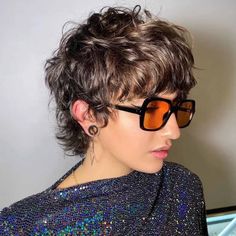 Wavy Mod Haircut, Short Pixie Shag Haircut, Pixie Wolf Cut Hair, Wolf Pixie Cut, Grey Wolf Cut, Short Pixie Mullet, Pixie Wolf Cut, Short Wolfcut With Bangs, Short Curly Wolf Cut