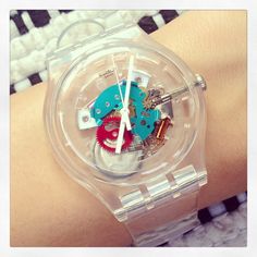 Muchas gracias a Swatch por tan bonito regalo! Totalmente en tendencia. Swatch watch SS 2013 Clear Electronics, Devices Design, You Better Work, Tick Tock, Wardrobe Style, What I Want, So Cool, Coco Chanel