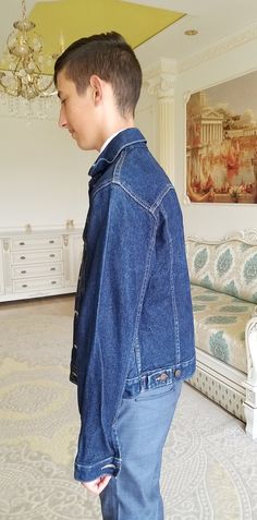 "Mens jackets boys jackets denim Clothing Mens denim jacket 90s jeans jacket S Sports Coat boys denim jacket Union jacket 100% cotton height of the boy in the photo - 160 cm Please refer to photos for details of condition. Condition: very good vintage Measurements: Length: 56 cm/22\" Sleeve : 60 cm/23.6\" Shoulder to shoulder: 39 cm / 15.4 \" Bust: 85 cm/33.5\" Waist 80 cm/31.5\" Tag size: 34 note The color on the pictures may vary due to monitor settings and light reflections. Ready to ship Ple 90s Style Cotton Denim Jacket With Pockets, 90s Style Cotton Denim Jacket For Winter, 90s Style Dark Wash Denim Jacket For Winter, 90s Style Cotton Denim Blue Denim Jacket, 90s Style Cotton Denim Blue Jacket, 90s Style Cotton Denim Jacket, 90s Jean Jacket, Men’s Denim Jacket Aesthetic, Retro Pre-washed Denim Jacket