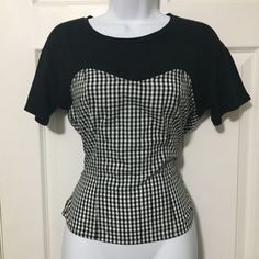 Black Plaid T Shirt With Side Zipper And Cute Back Bow Design. In Size Extra Small From Express. Brand New With Tag Attached Retro Fitted Black Top, Fitted Retro Black Top, Black Fitted Retro Top, Fitted Black Retro Top, Fitted Cotton Tops In Black And White, Bow Design, Tie Top, Black Plaid, Top Tee