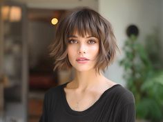 20 Trendiest Pixie Mullet Ideas Taking Over 2023 Trendy Bob, Short Wavy Bob, Pixie Cut With Bangs, Shaggy Haircuts, Penteado Cabelo Curto, Short Haircut, Short Hair With Bangs, Bob Haircuts, Haircuts With Bangs