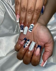 Nails With Jersey Number, Padres Nails San Diego, Jersey Nails Designs, New York Yankees Nails Designs, Baseball Inspired Nails, Yankee Nails Designs, New York Yankees Nails, Yankees Nails Designs, New York Nail Ideas