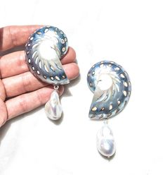 Nautilus Shell Baroque Pearl Earrings Beach Jewelry Seashell Earrings Mermaidcore Aesthetic Beach Wedding Tropical Vacation Earrings - Etsy Luxury Gold Pearl Shell, Luxury Silver Shell Jewelry, Gold Beach Jewelry, Aesthetic Beach Wedding, Mermaidcore Aesthetic, Sea Shell Earrings, Ocean Earrings, Vacation Jewelry, Gold Beach