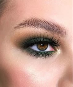 Olive Makeup, Green Eyeshadow Look, Competition Makeup, Bronze Eye Makeup, Green Eyes Makeup, Green Eyeliner, Hazel Eye Makeup, Bright Eye Makeup, Green Makeup