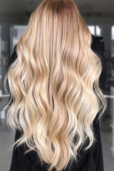 Shades Of Sunny Honey Blonde To Lighten Up Your Hair - Love Hairstyles Butter Blonde Hair Color, Butter Blonde Hair, Strawberry Blonde Highlights, Hair Colorful, Golden Blonde Hair