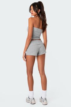 PRODUCT INFO Loungewear micro shorts Low rise waist Fold over waistband Waffle fabric Cotton, Polyester, Spandex Model wears size S Model height is 5'6 Item care: Wash with similar color Fold Over Shorts, Ziegler Mackenzie, Dynamic Shots, Shorts Low Rise, Outfit Info, Emily Elizabeth, Micro Shorts, Waffle Fabric, Waffle Stitch