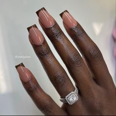 Fall Design Nails Short, Short Autumn Nails Square, Light Mocha Nails, Fall Acrylic Nails 2024, Matte Brown French Tip Nails, Extra Short Fall Nails, Short Square Gel Nails Fall, Brown Short Almond Nails, Brown Tip Nails Square